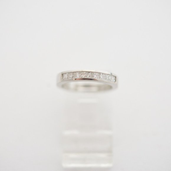 Princess Diamond Platinum Band - Picture 2 of 3